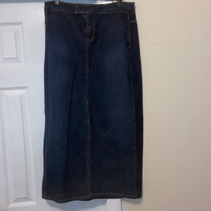Women’s skirt